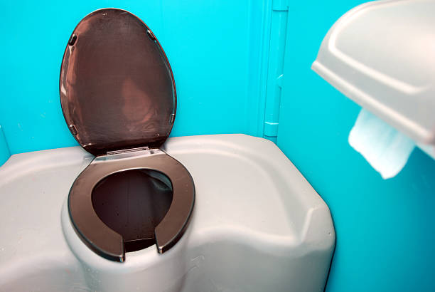 Best Portable bathroom rental  in Litchfield, MN
